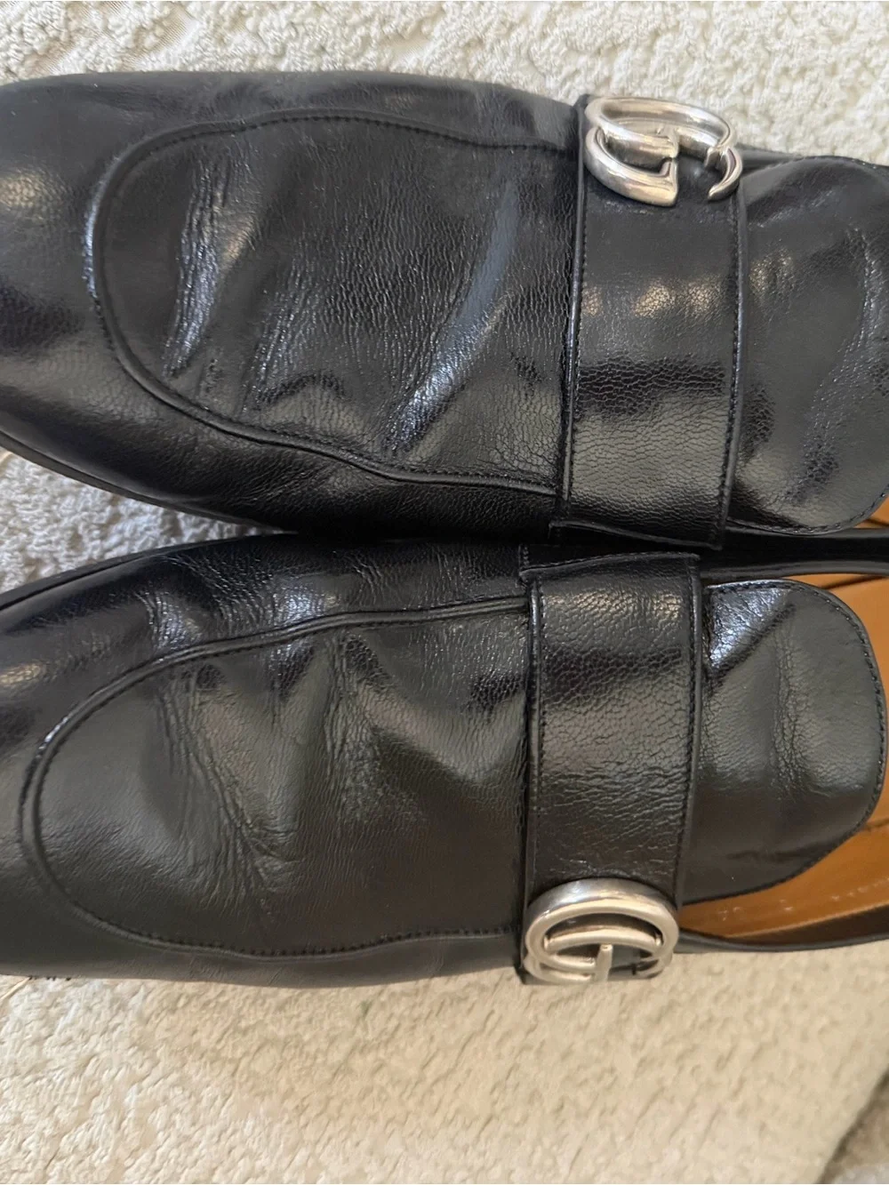 Gucci Black Leather shoe with Silver Double G Buckle